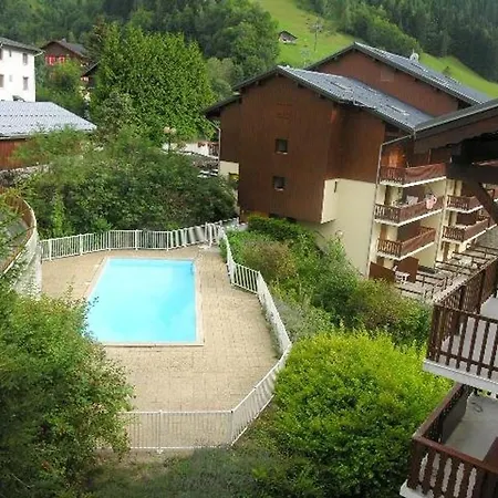 Apartment Pour 6 Avec Piscine A Areches-beaufort - Fr-1-342-256 Beaufort (Savoie)